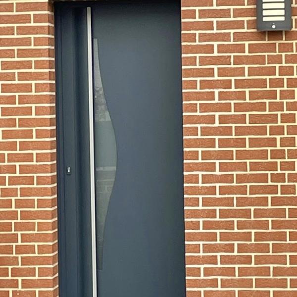 Porte d’entrée BEL’M en aluminium 